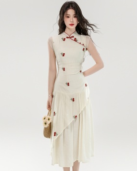 Embroidery pinched waist splice niche Chinese style dress