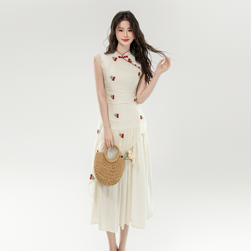 Embroidery pinched waist splice niche Chinese style dress
