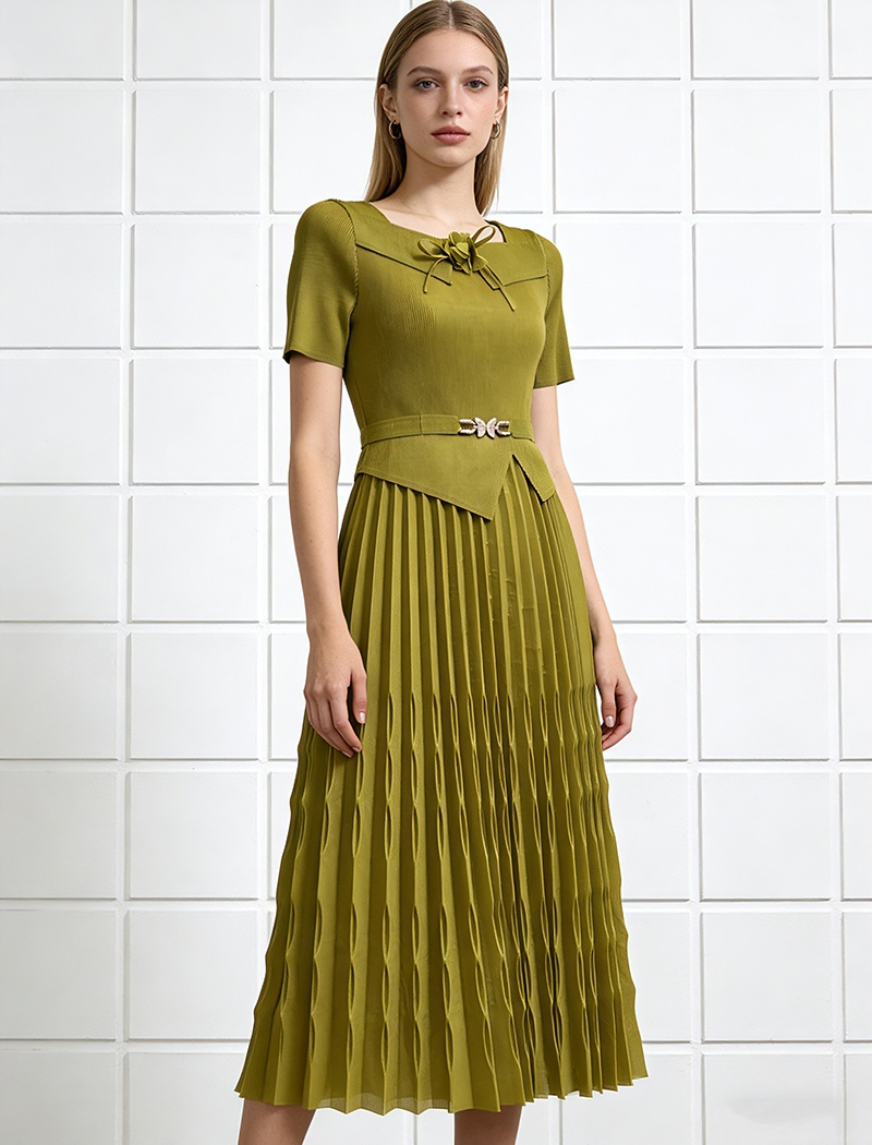 Large yard pleated pinched waist dress fold slim belt