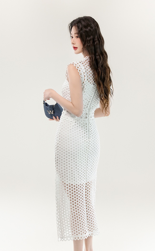 Fashion hollow slit sleeveless round neck dress