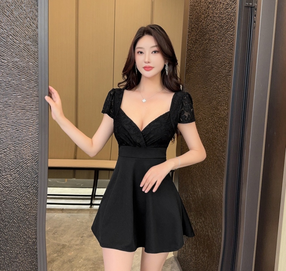 Bottoming lace low-cut package hip splice short sexy dress