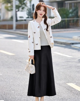 Fashion show young embroidery jacquard skirt 2pcs set