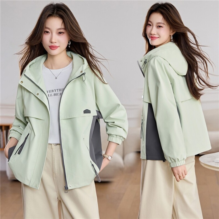 Outdoor sports long sleeve pocket thin windproof coat