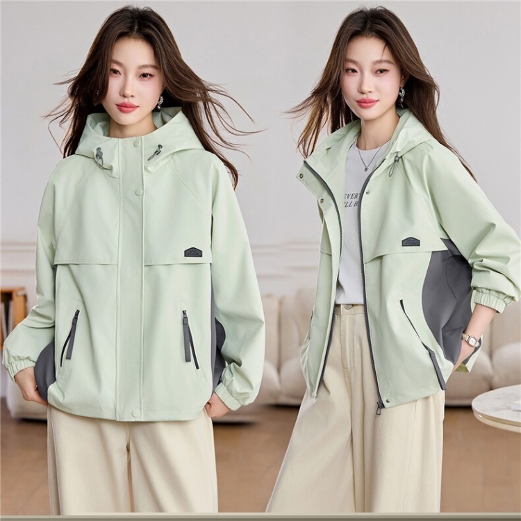 Outdoor sports long sleeve pocket thin windproof coat