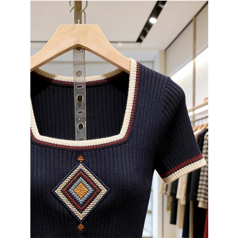 Unique square collar tops slim knitted T-shirt for women