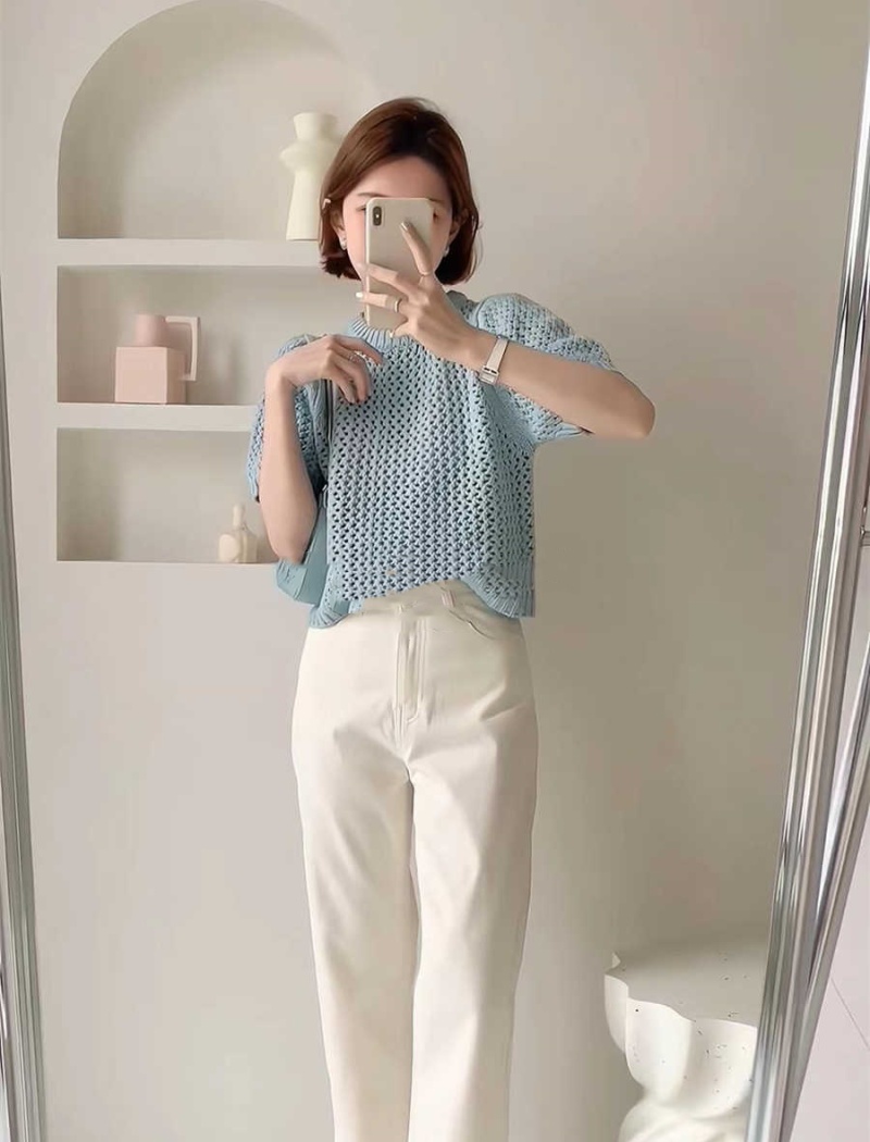 Pullover round neck sweater hollow short tops for women