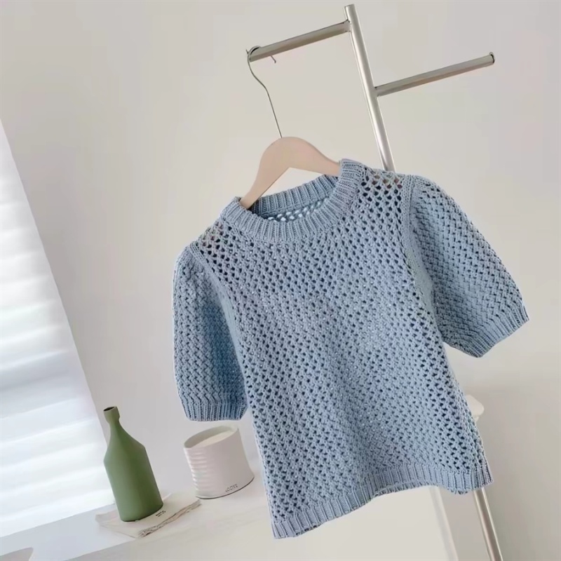 Pullover round neck sweater hollow short tops for women