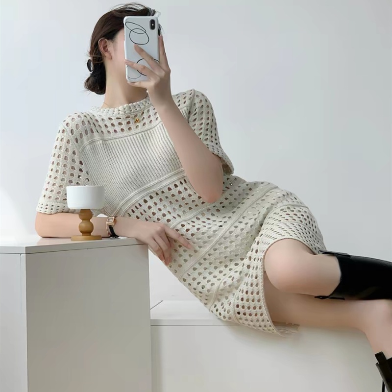 Hollow knitted spring and summer T-back conjoined short dress