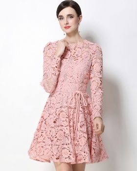 Lace pinched waist round neck lady tender dress