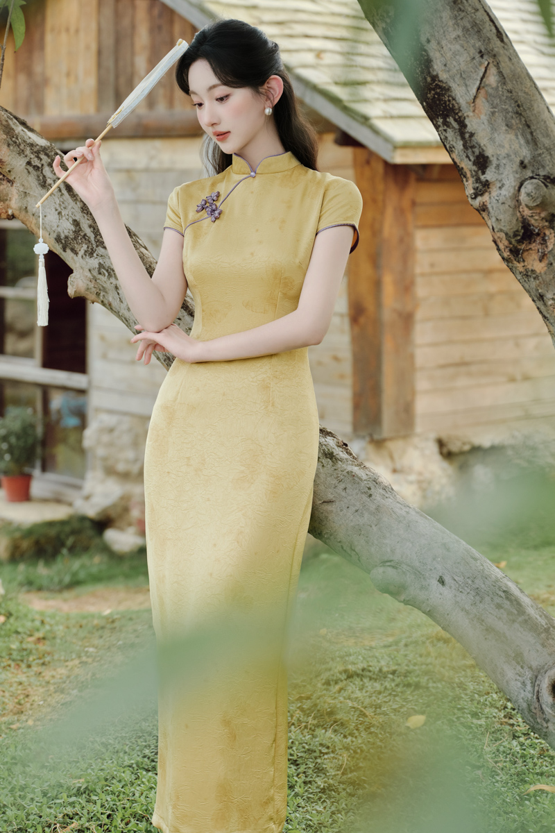 Retro cheongsam Chinese style dress for women