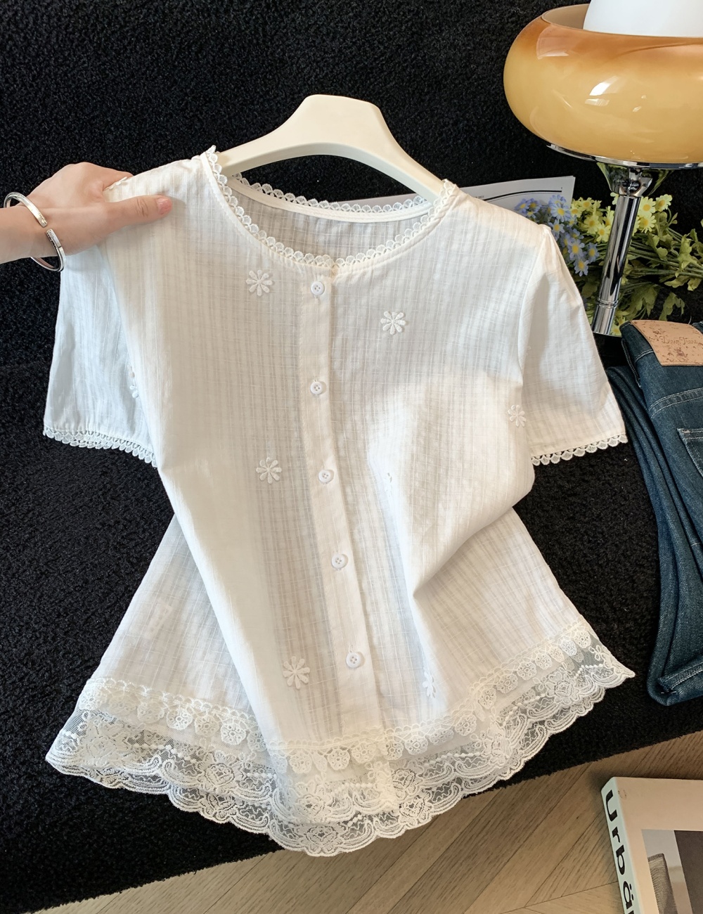 Commuting lace splice Korean style shirt for women