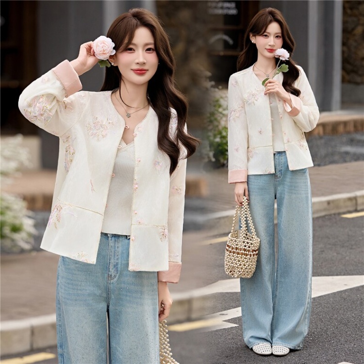 Temperament embroidery spring show young coat