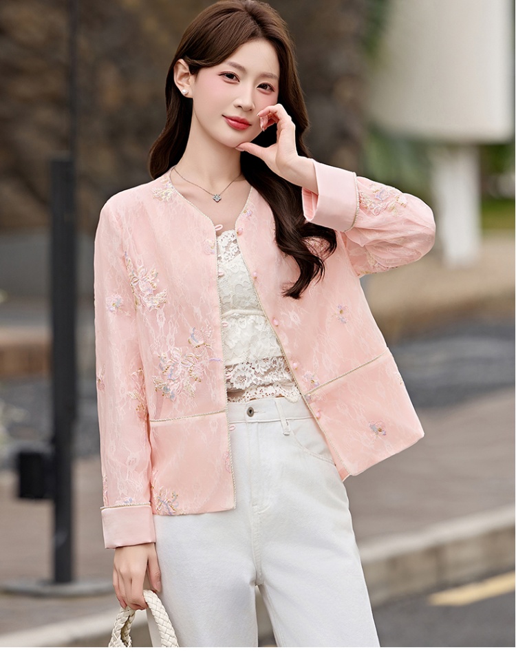 Temperament embroidery spring show young coat