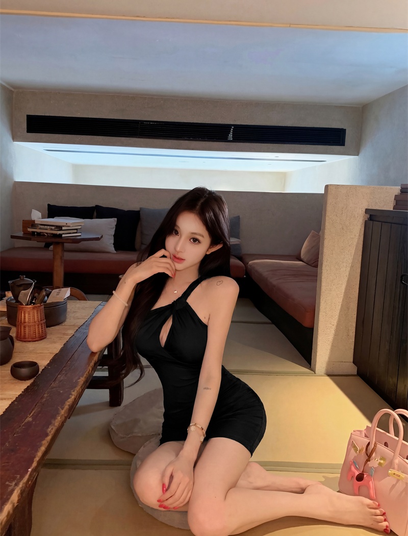 Gauze package hip T-back spring dress