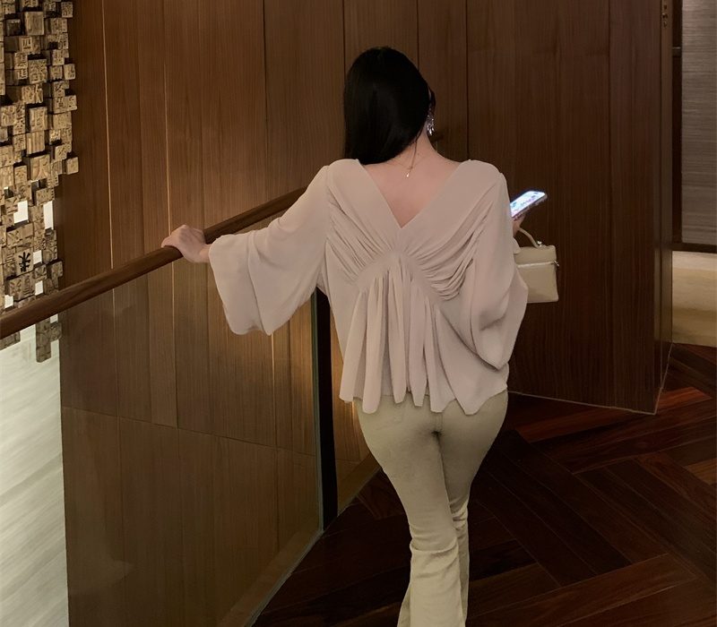 Tender enticement chiffon shirt fold V-neck tops