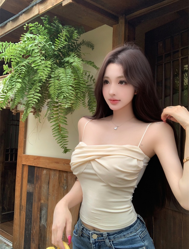 Short sling white tops with chest pad slim vest for women