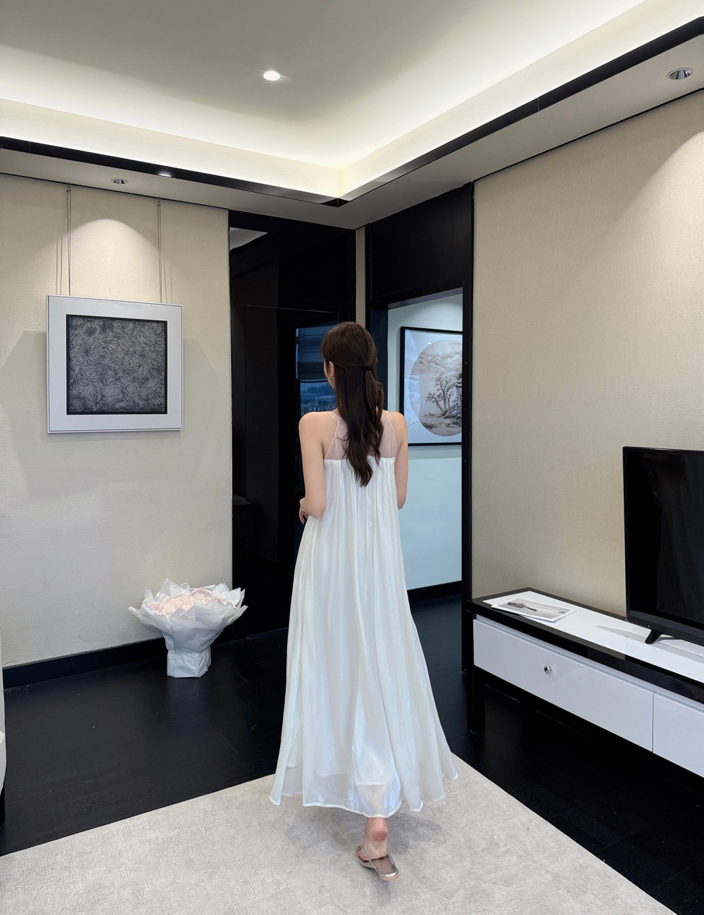 Rhinestone splice temperament dress gauze fold long dress