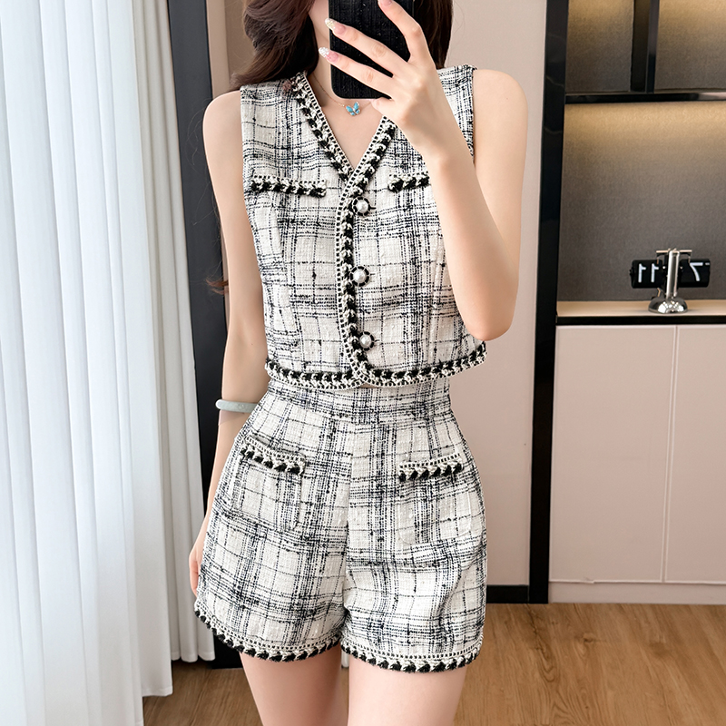 Chanelstyle sleeveless shorts summer tops 2pcs set