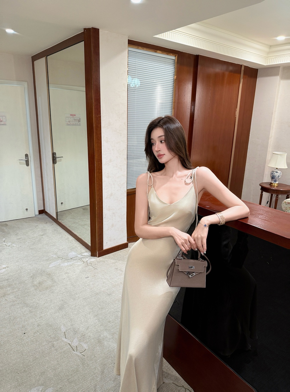 Drape sling mermaid V-neck sleeveless bandage dress