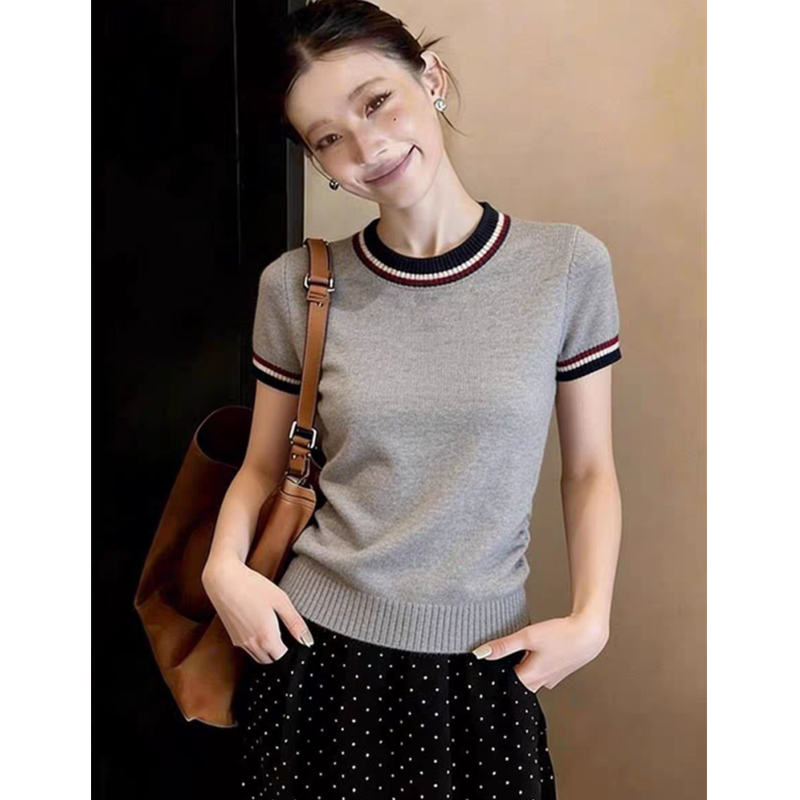 Short sleeve knitted gray T-shirt slim round neck summer tops