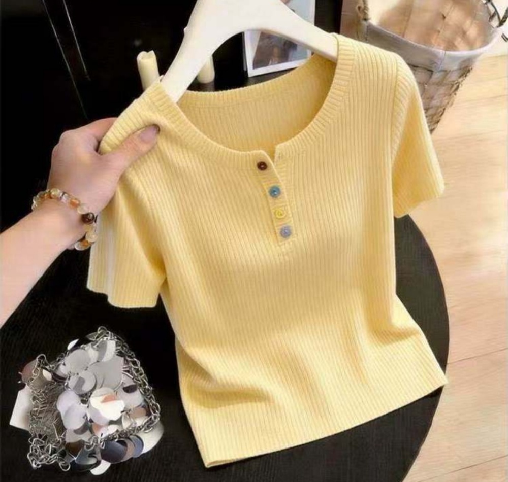 Yellow spring and summer T-shirt slim tops