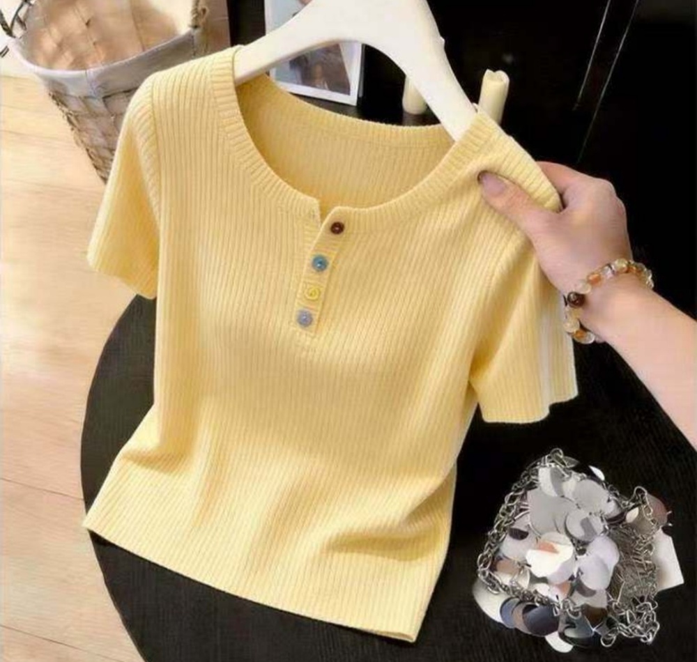 Yellow spring and summer T-shirt slim tops