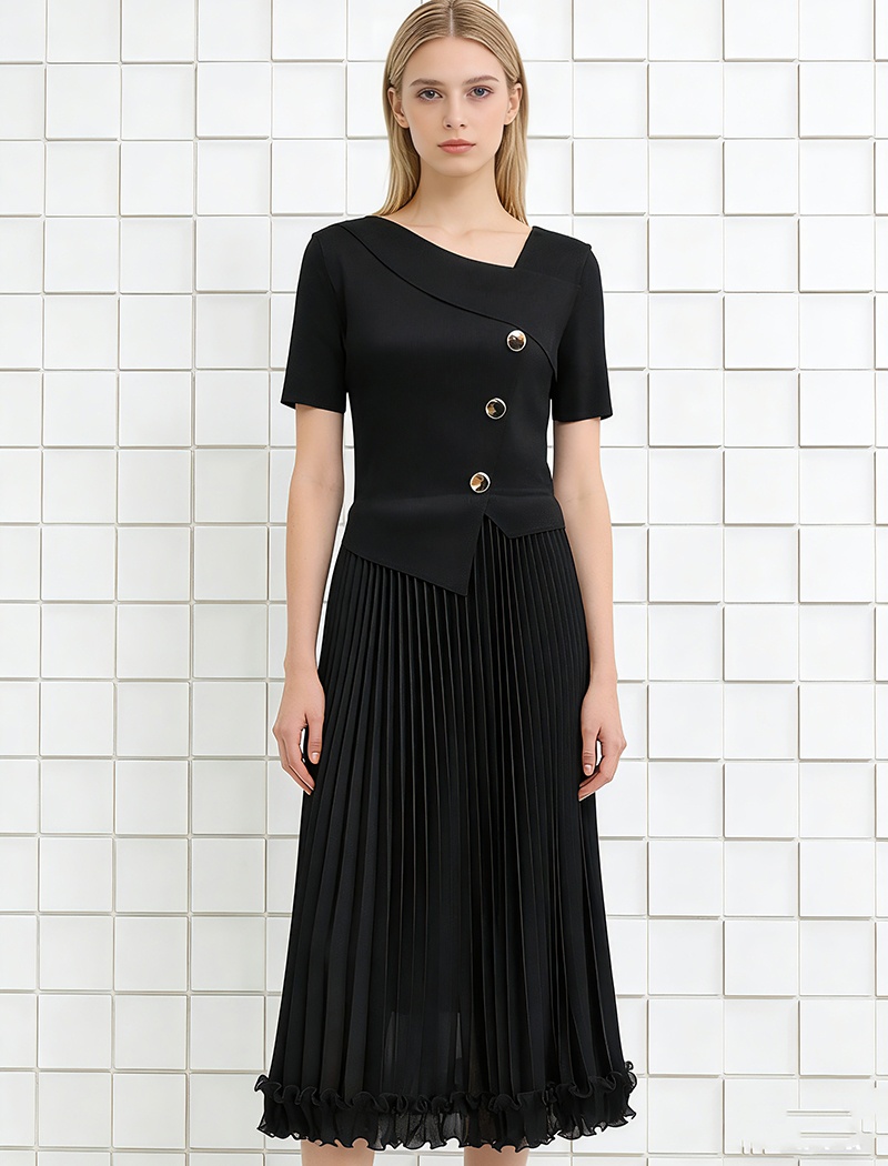 Buckle chanelstyle bandage pleated pinched waist fold dress
