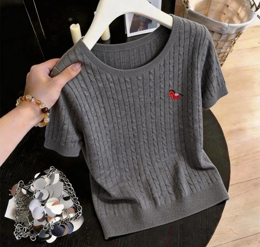 Short sleeve pony tops spring and summer slim T-shirt