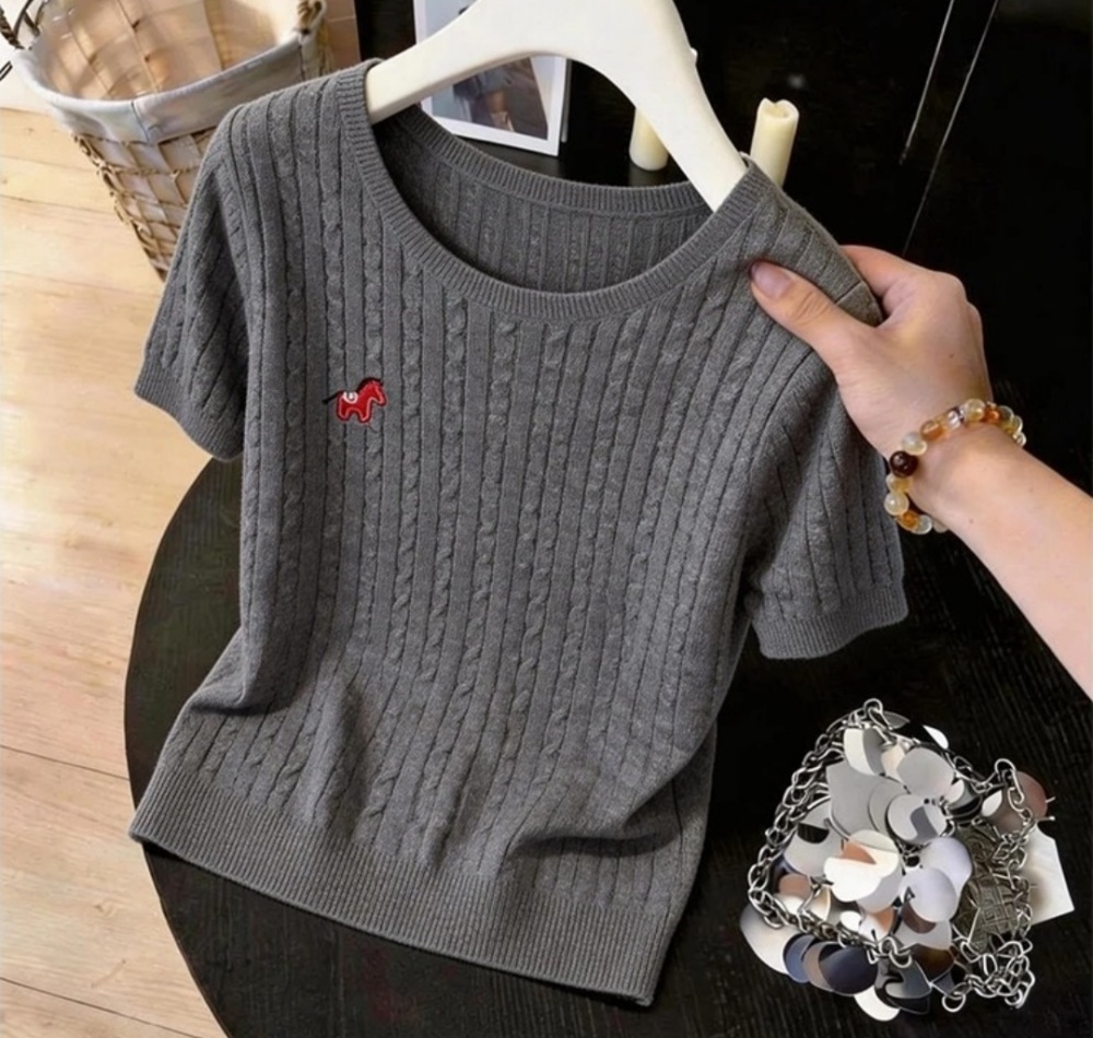 Short sleeve pony tops spring and summer slim T-shirt