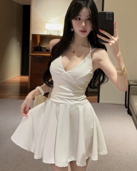 Summer sexy sleeveless A-line pinched waist V-neck dress for women