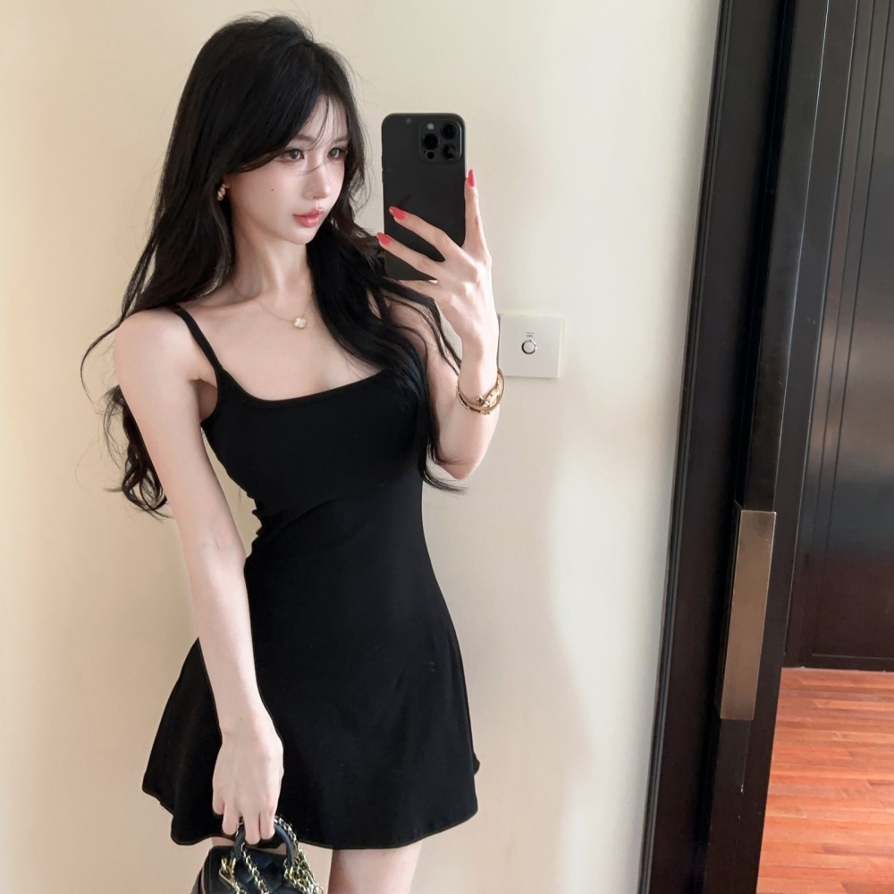 Sling sexy low-cut big skirt pinched waist halter dress