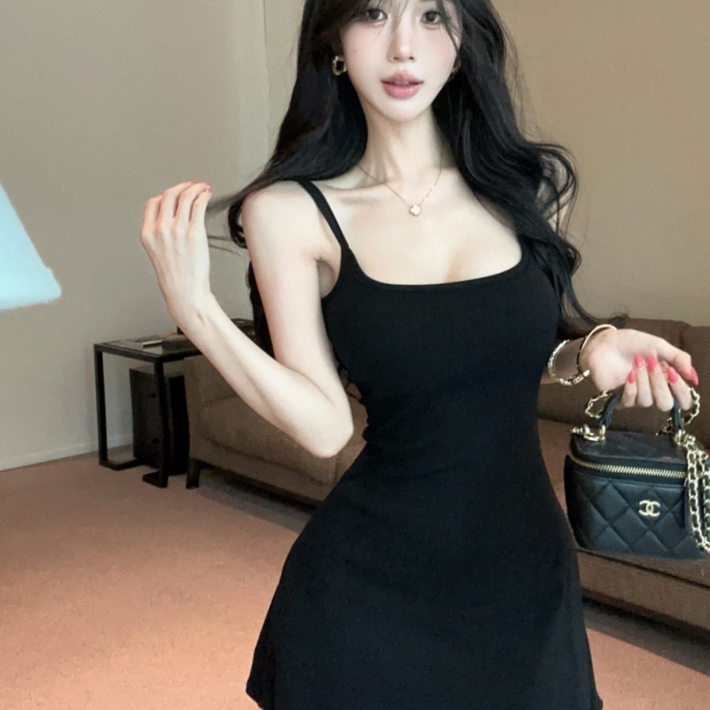 Sling sexy low-cut big skirt pinched waist halter dress