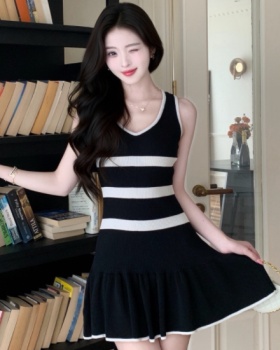 Summer temperament knitted stripe special France style dress