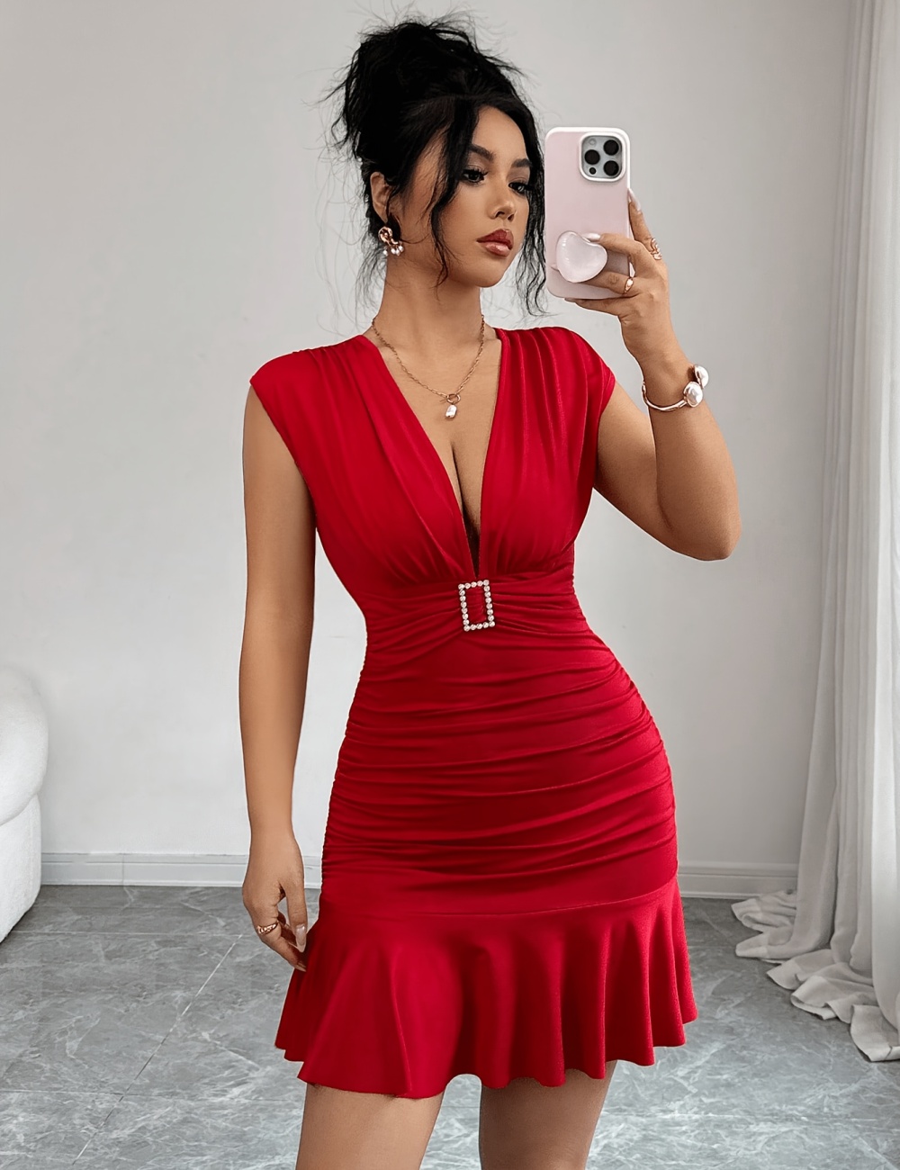 Summer V-neck pinched waist short fold dress