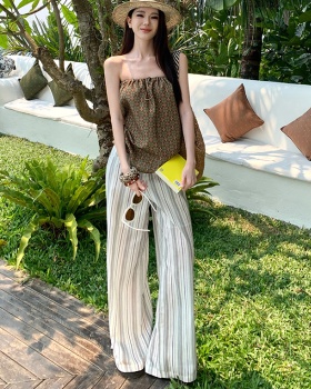 Stripe vacation wide leg pants wrapped chest tops a set