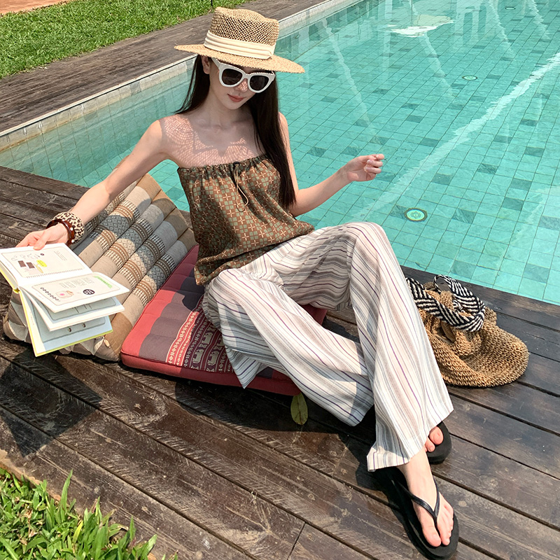 Stripe vacation wide leg pants wrapped chest tops a set