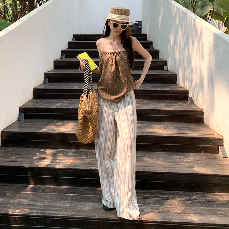 Stripe vacation wide leg pants wrapped chest tops a set