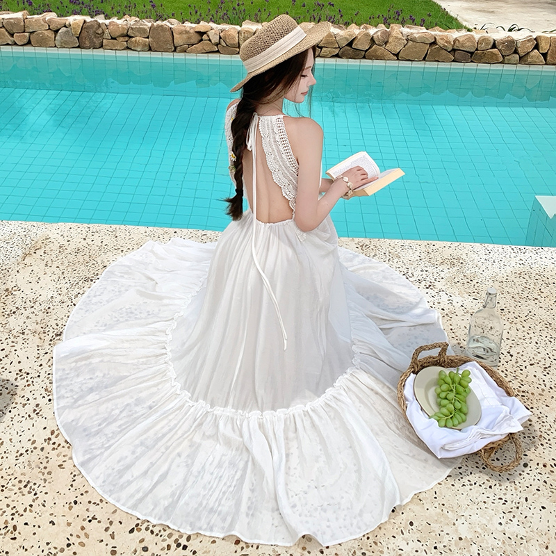 Halter temperament dress seaside sandy beach long dress