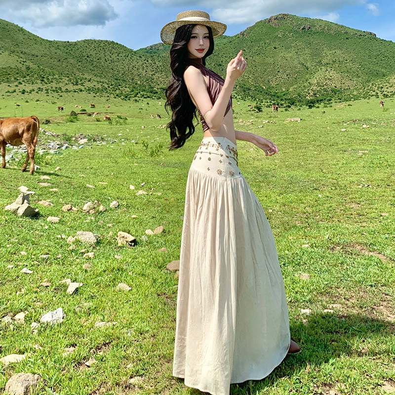 Halter low-waist seaside skirt sexy beige vest 2pcs set