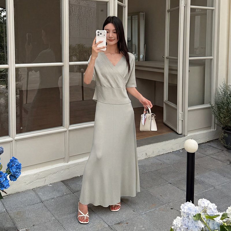 Temperament V-neck tops knitted skirt 2pcs set