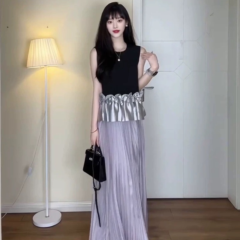 Sleeveless summer short skirt lotus leaf edges pleated tops