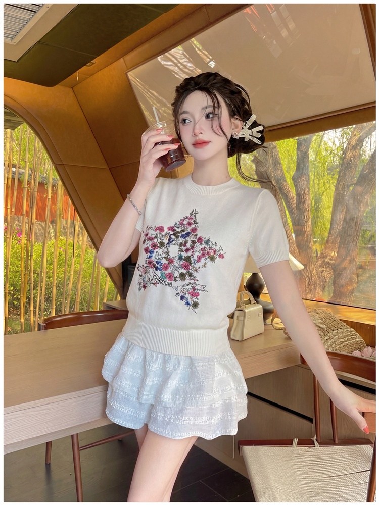 Short sleeve tops chanelstyle sweater for women