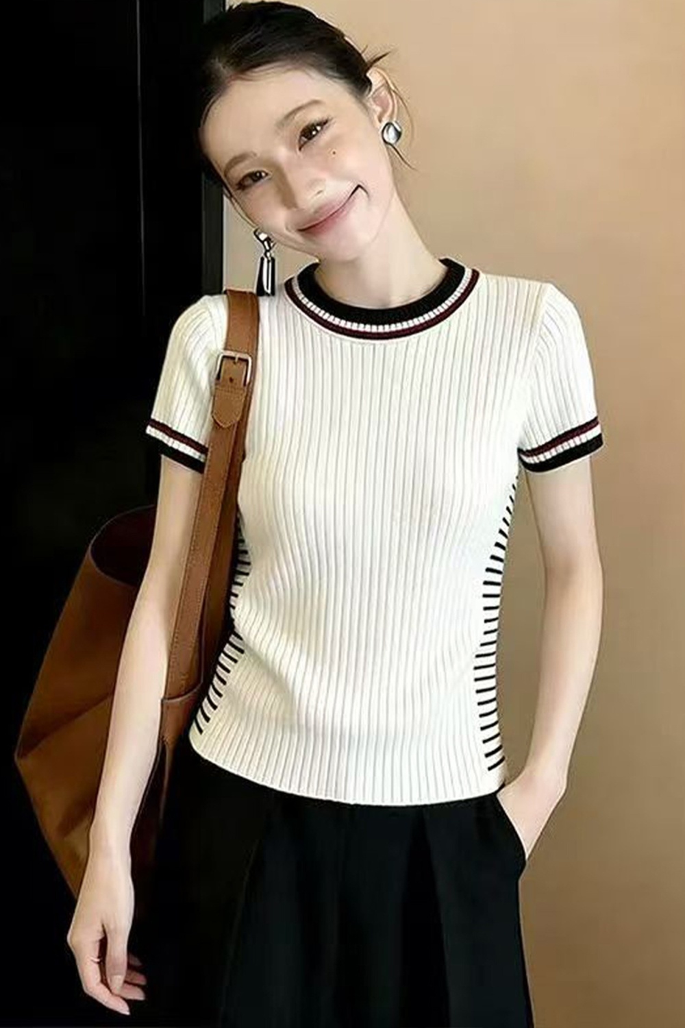 Slim knitted short T-shirt unique summer tops for women