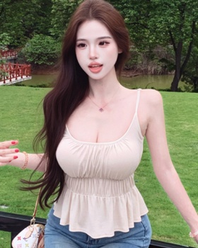 With chest pad spring and summer fold tops for women