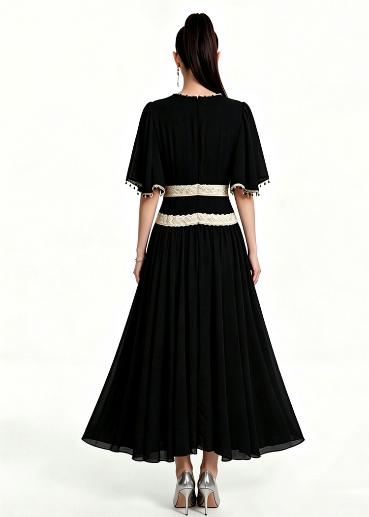 Lace large hem splice dress