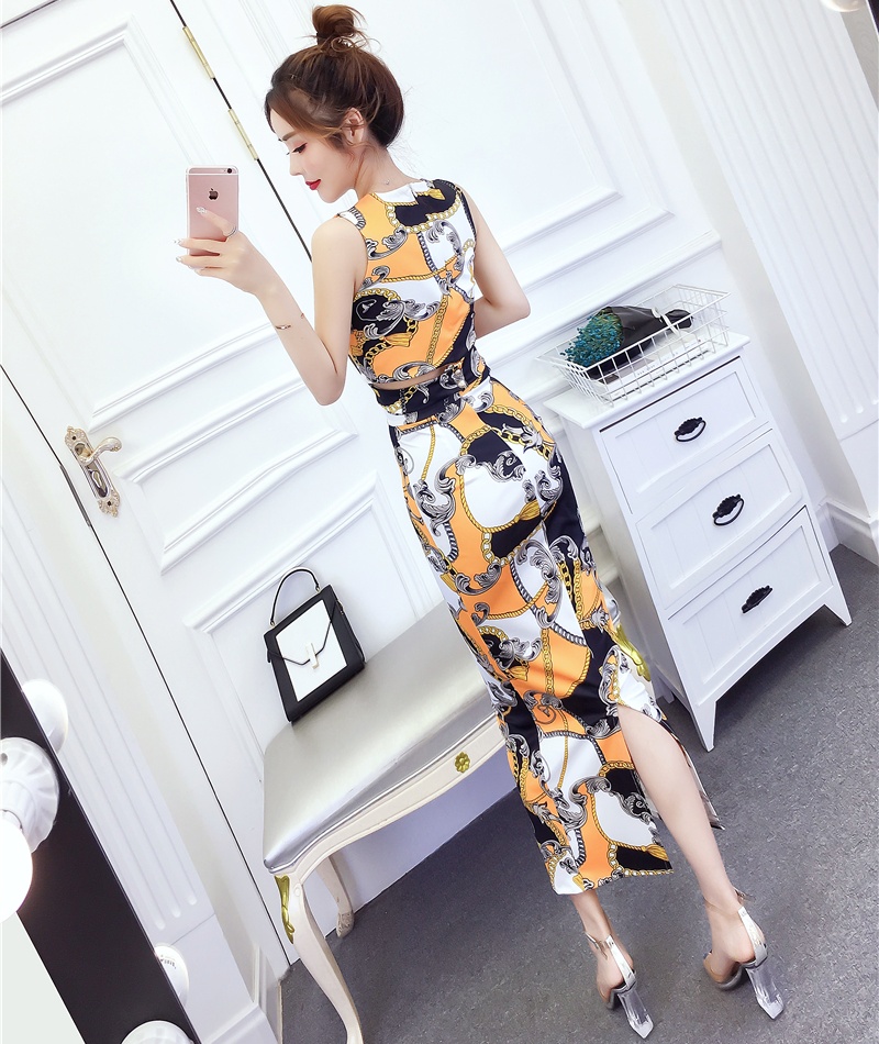 Fashion printing long skirt temperament tops a set