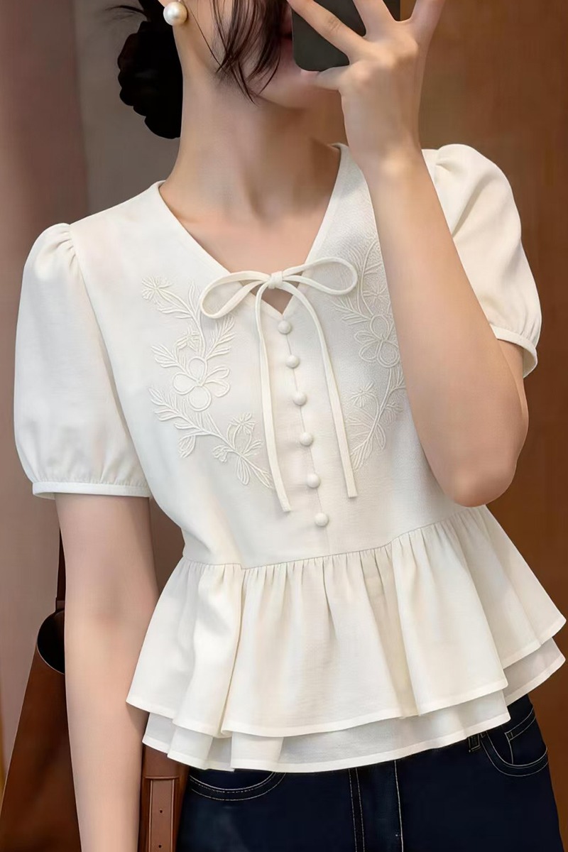 Short sleeve summer tops embroidered small shirt for women