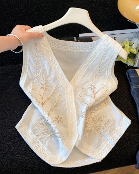 Embroidery white waistcoat Chinese style shirt for women