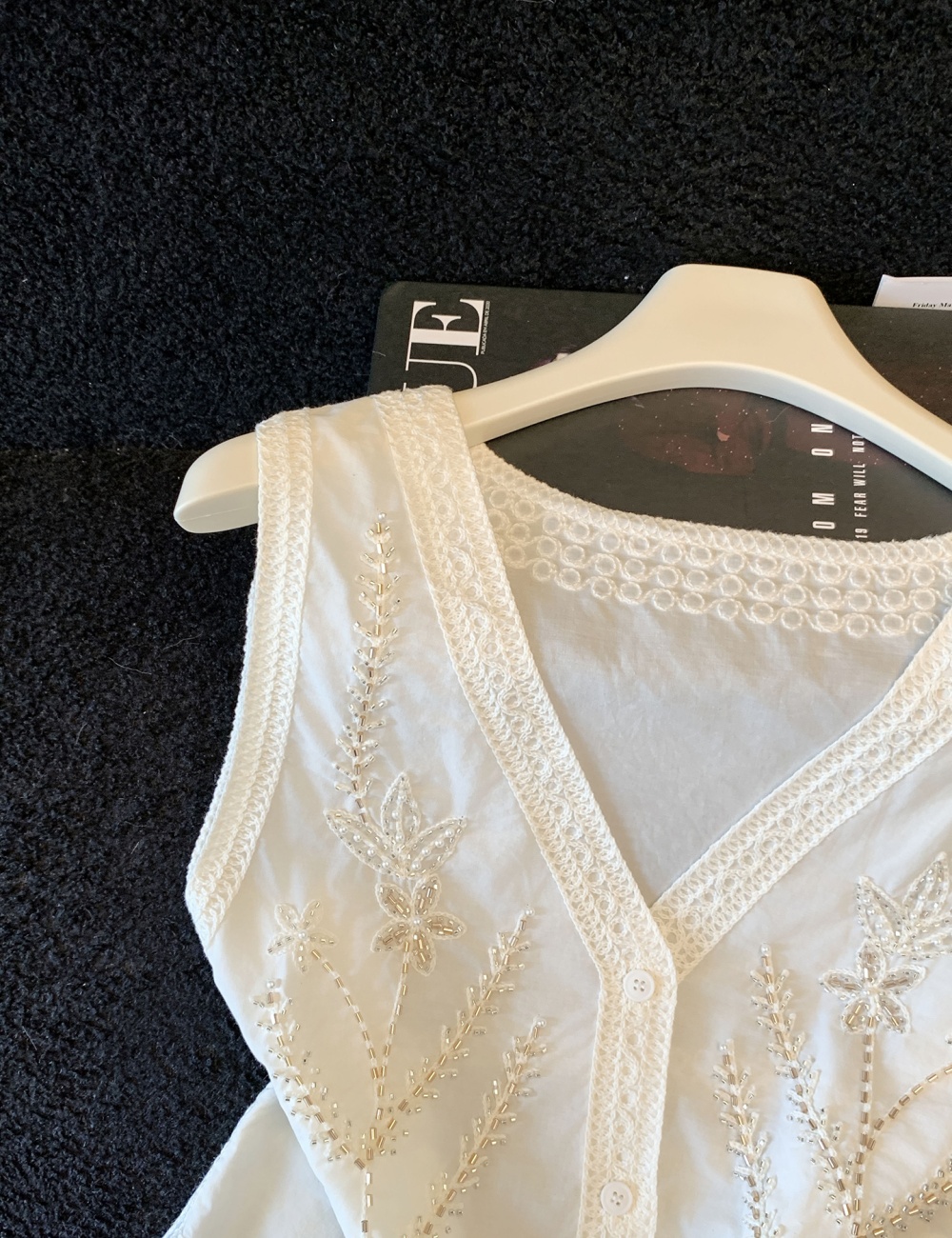 Embroidery white waistcoat Chinese style shirt for women