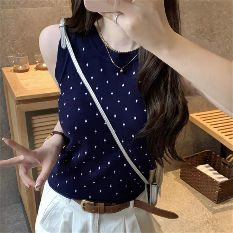 Sling maiden tops sleeveless wears outside vest for women